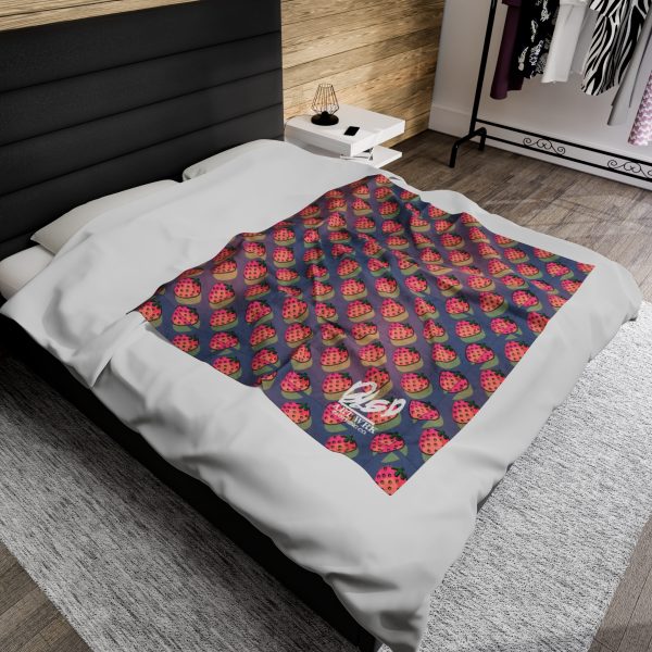Strawberry Velveteen Plush Blanket - Image 5