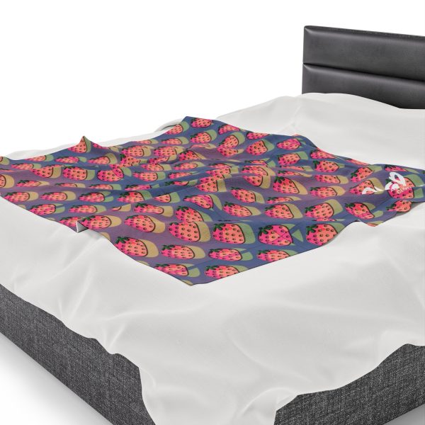 Strawberry Velveteen Plush Blanket - Image 7